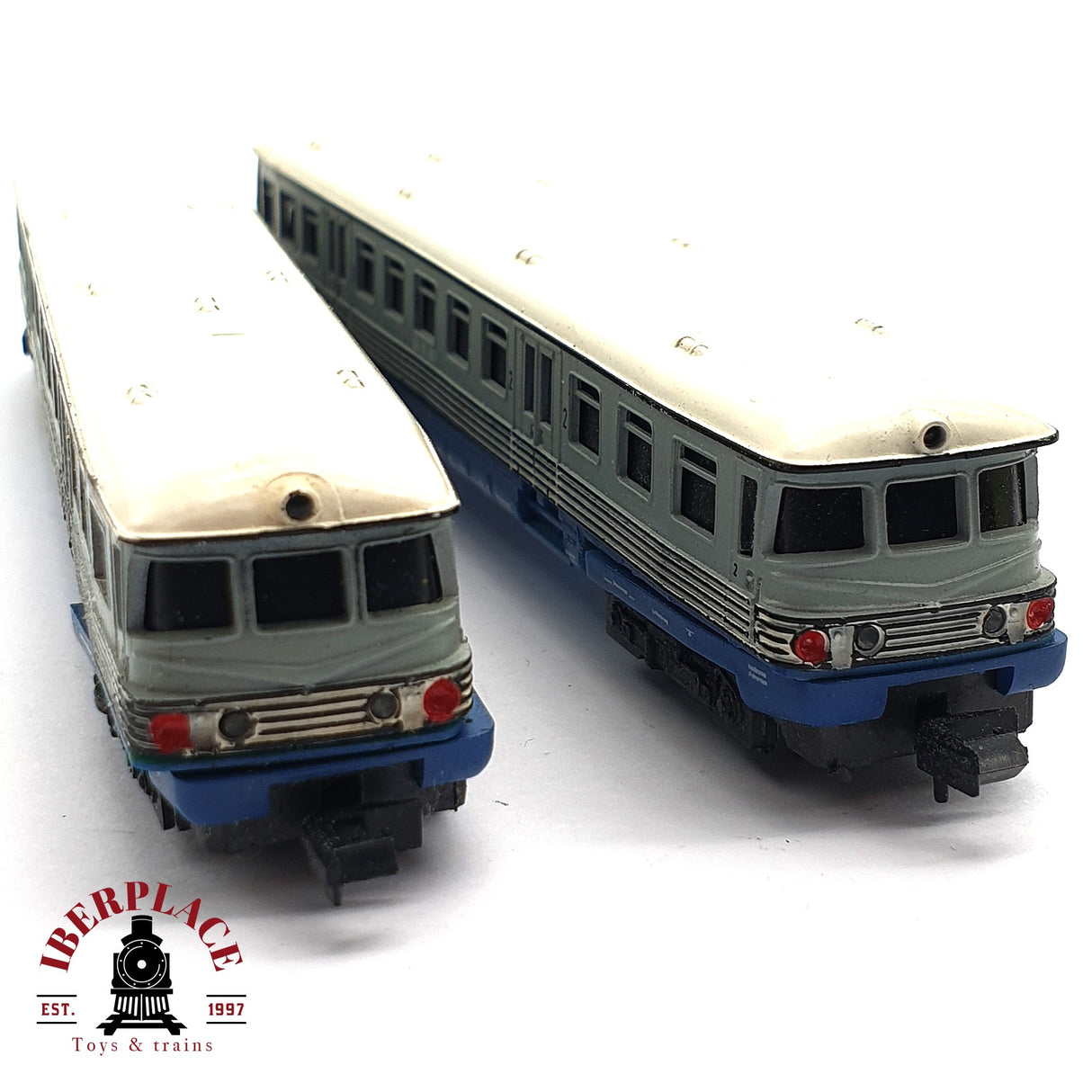 ♻️ 2da mano - 2x PIKO tren diesel con vagon para piezas o restaurar GDR DDR N escala 1:160 E16