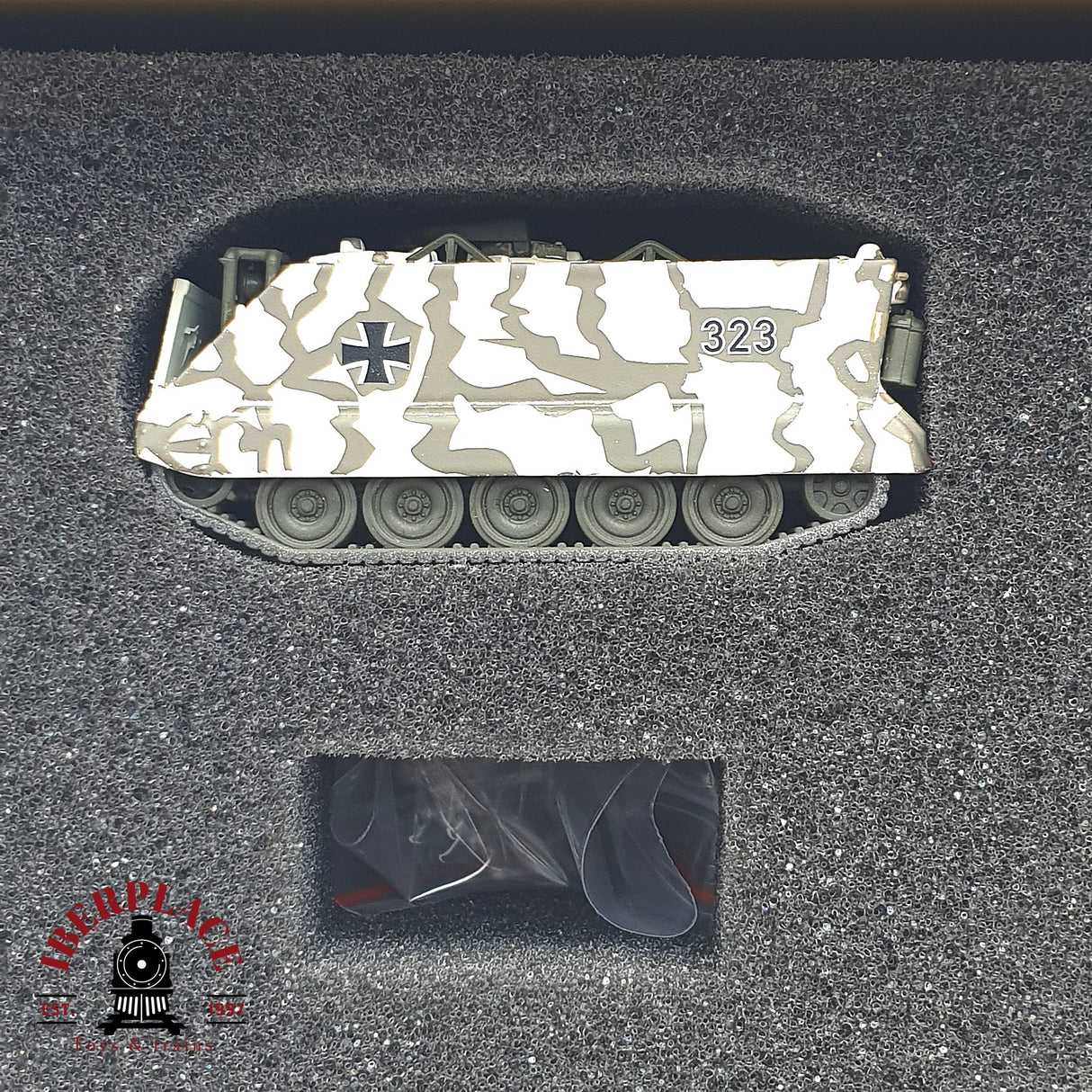 💡 Schuco 45 265 3000 Set Military 87 Camuflaje de invierno en metal H0 escala 1:87 E18