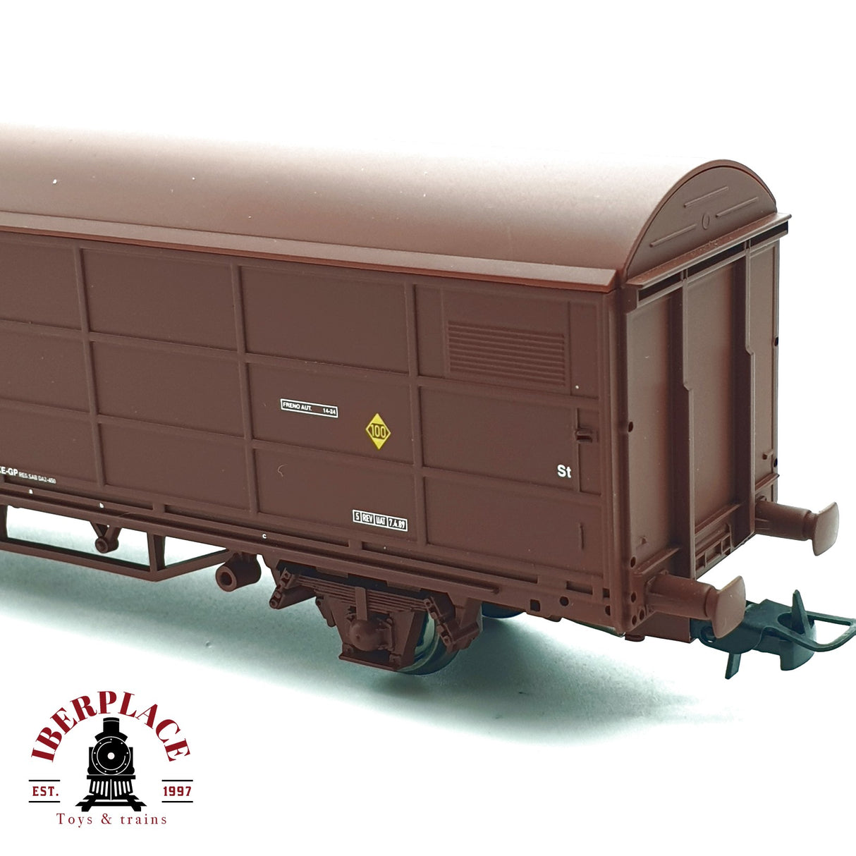 ♻️ Electrotren 1761K vagón cerrado JPD Toro y Betolaza Ep V RENFE H0 escala 1:87 A27