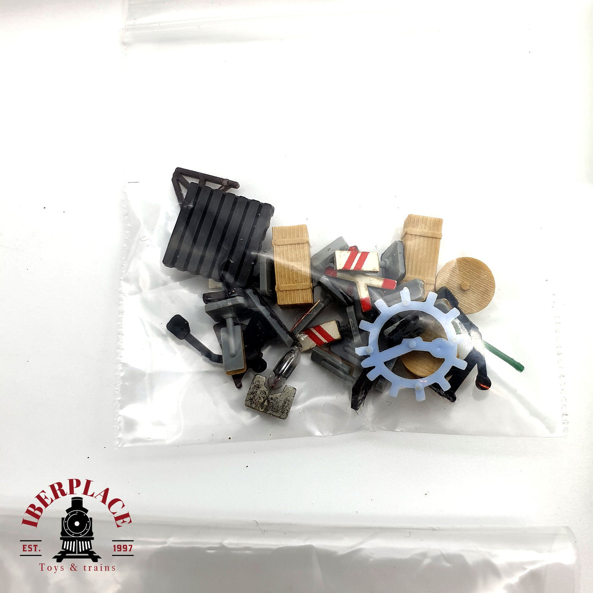♻️ Märklin Lote mixto Figuras coches clavos para vias Z escala 1:220 V10