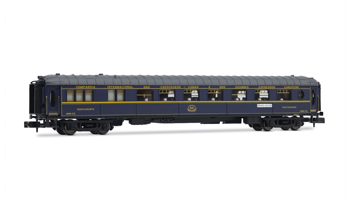Arnold HN4487 set de 3 unidades “Sud-expreso”, set 2/2, compuesto por 1 x VPC Étoile du Nord + 2 x WL RENFE N escala 1:160