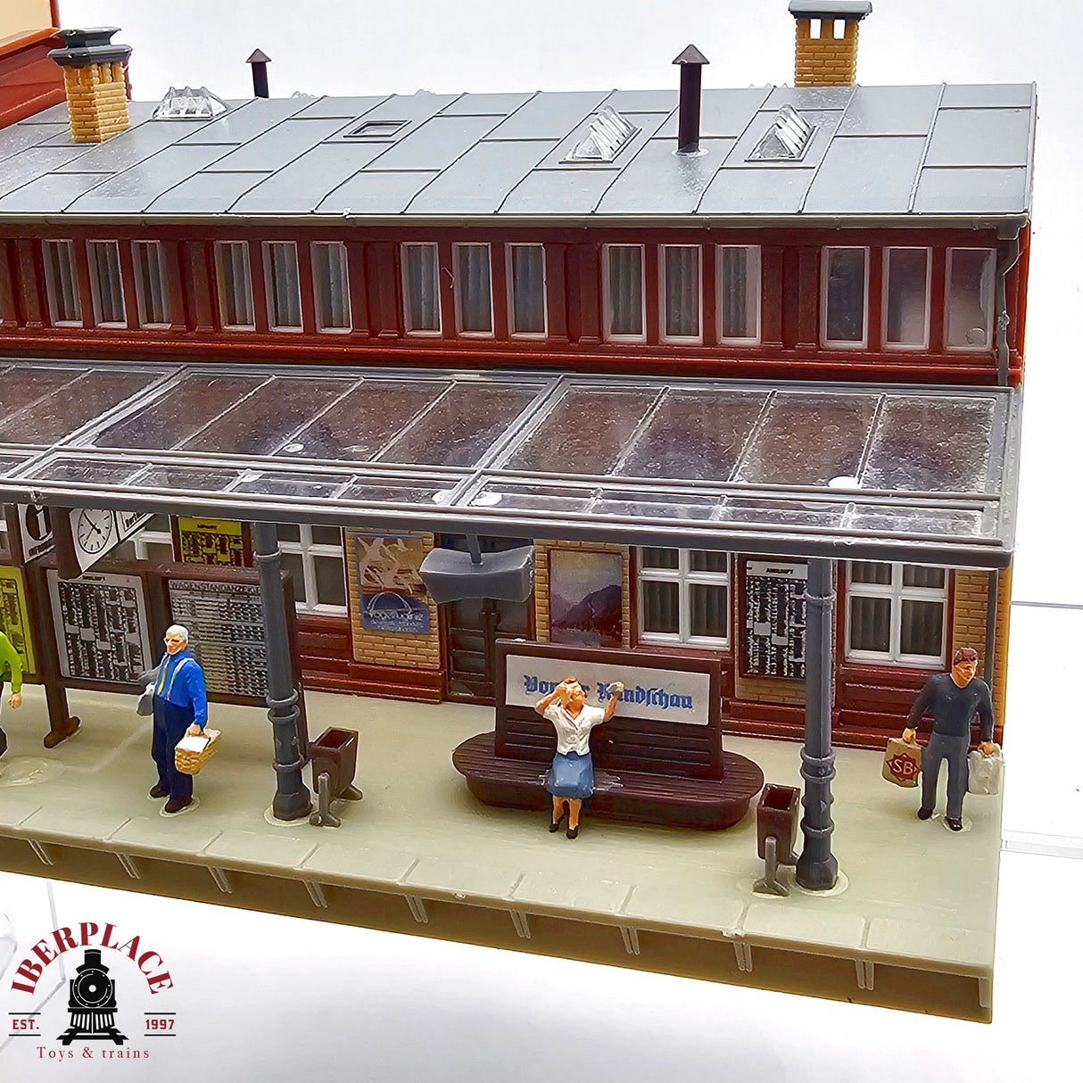 ♻️ 2da mano - FALLER estación de tren Mittelstadt con plataformas y figuras H0 escala 1:87 A11