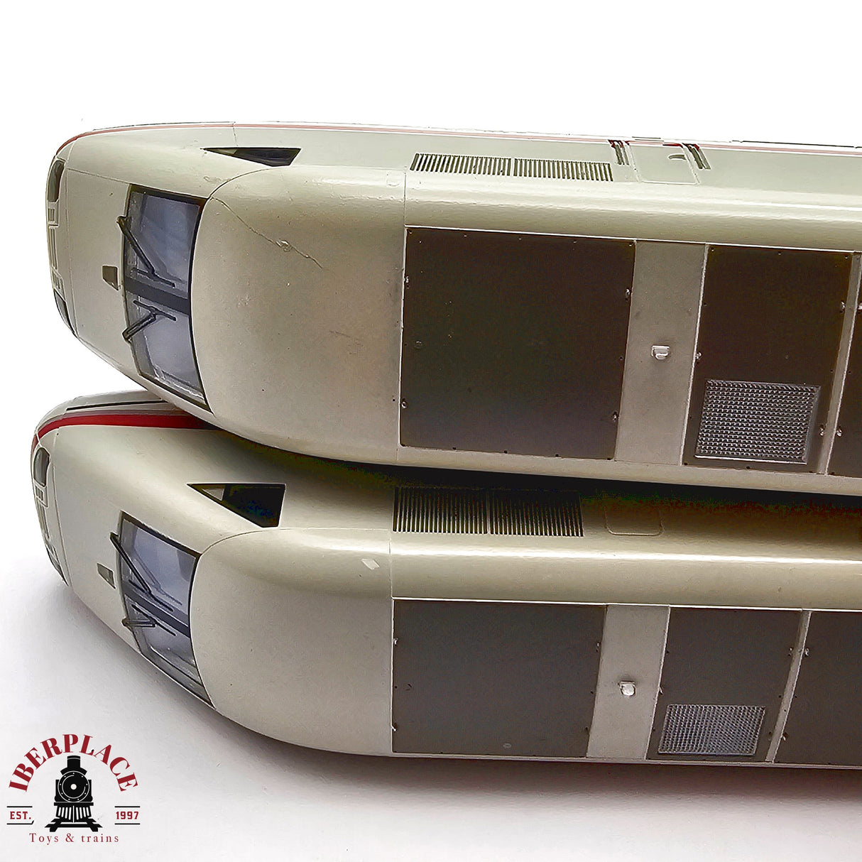 ♻️ 2da mano - Märklin Set Locomotora ICE DB + vagones complementarios H0 escala 1:87 EH011