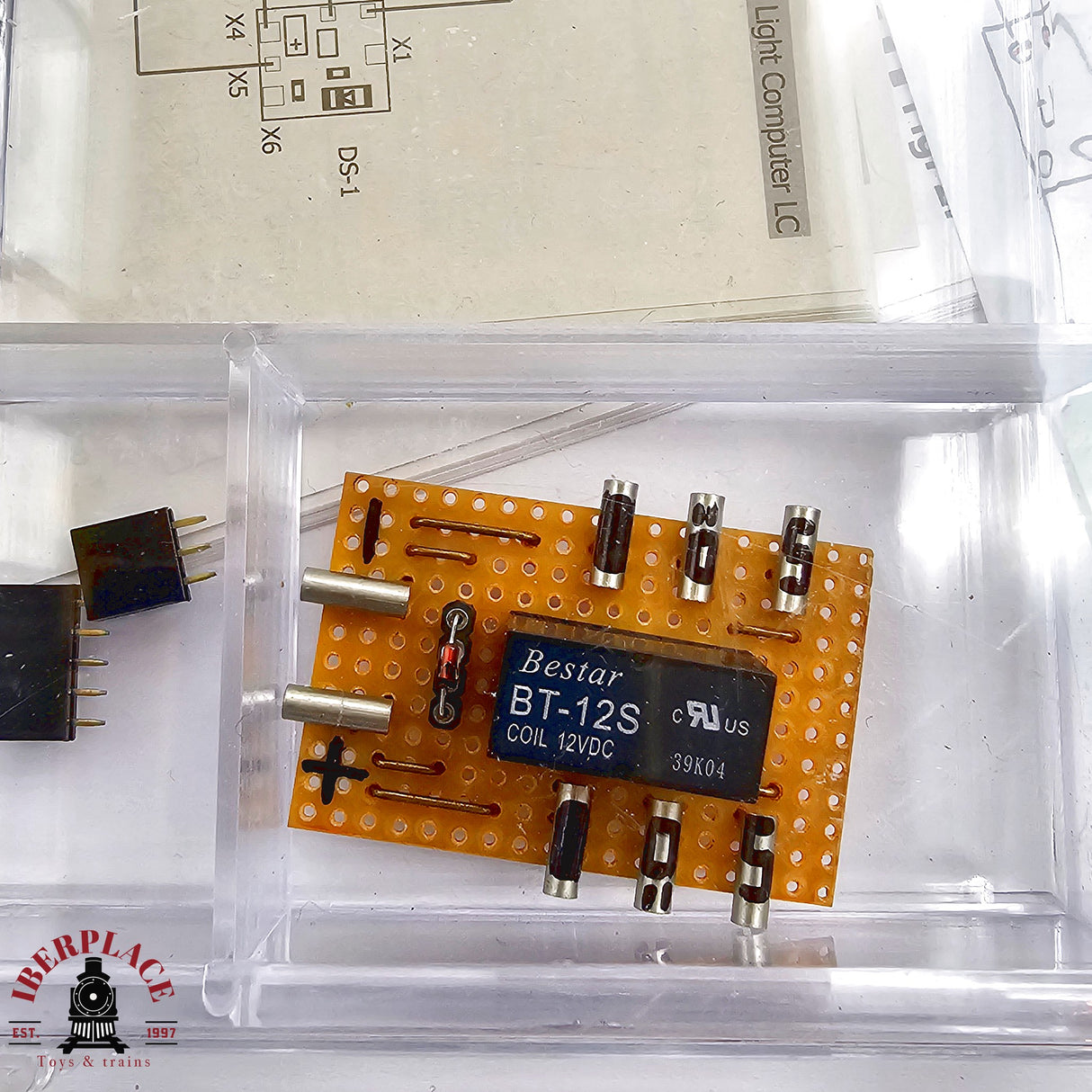 ♻️ 2da mano - Lote de figuras con mecanismo electrónico control de velocidad H0 escala 1:87 E12