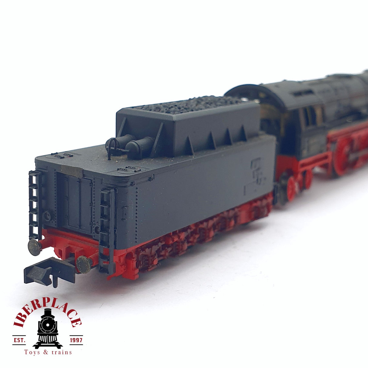 ♻️ 2da mano - Arnold 2215 Locomotora de vapor Negra N escala 1:160