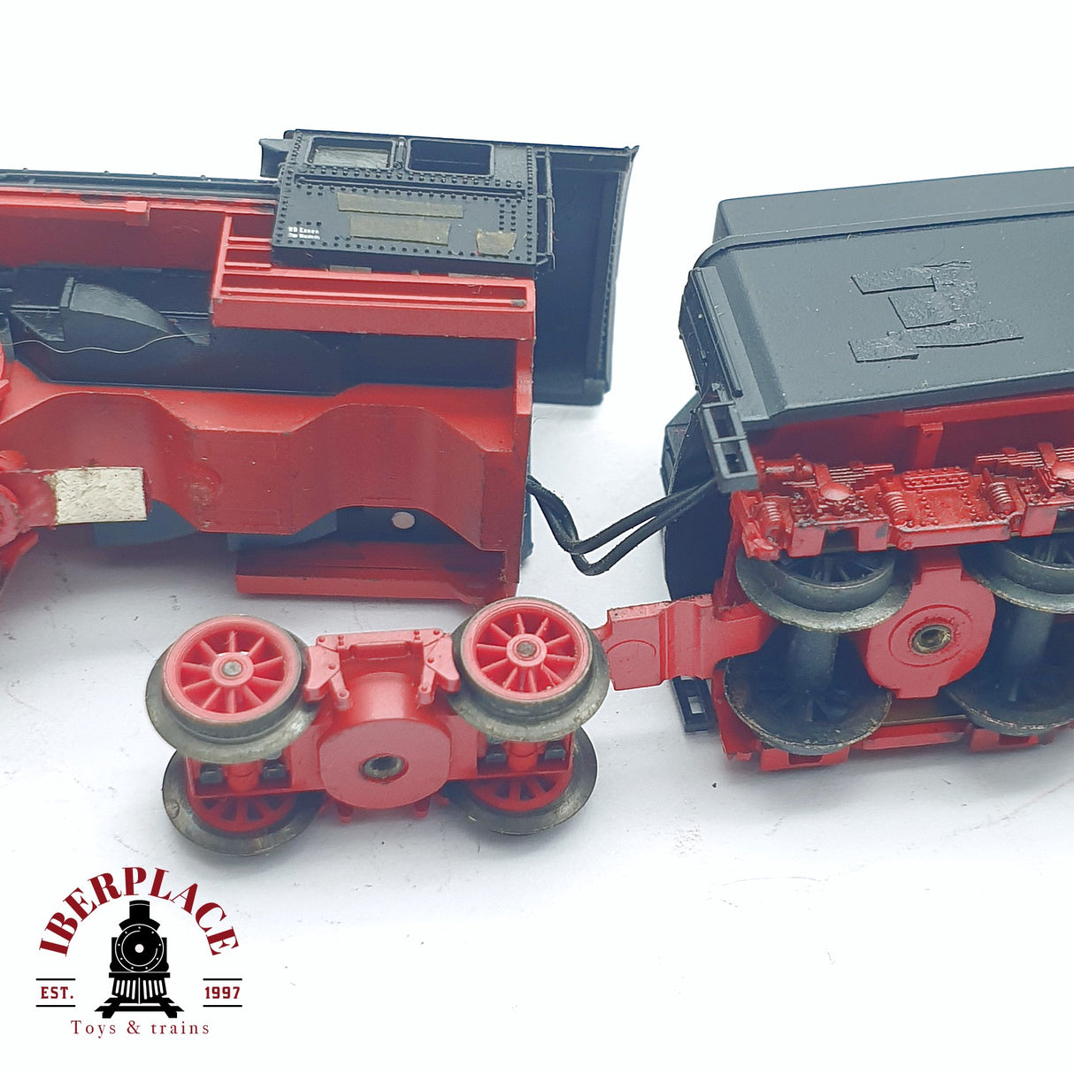 ♻️ 2da mano - Arnold 2215 Locomotora de vapor Negra N escala 1:160