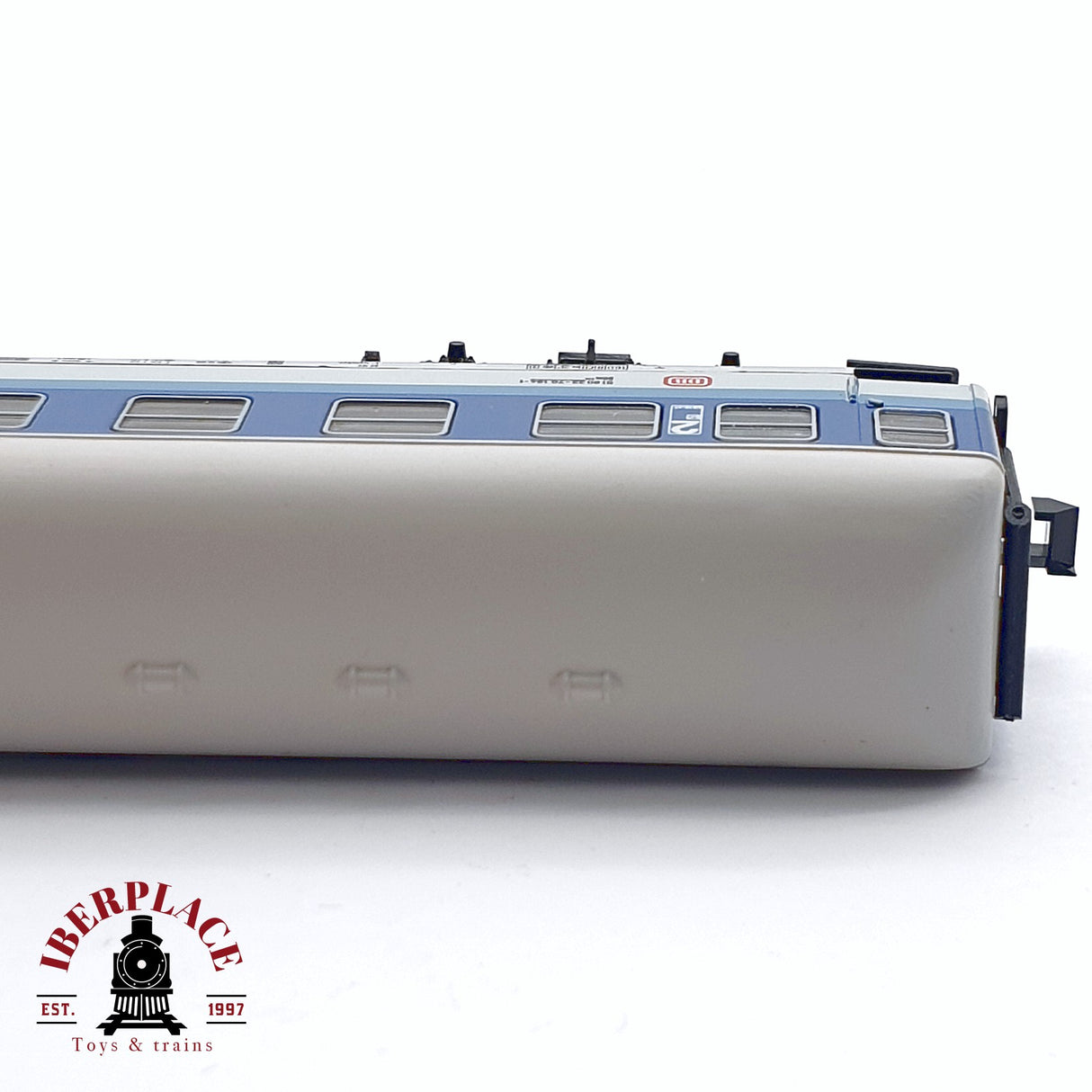 ♻️ 2da mano - Minitrix 13191 vagón pasajeros DB clase 2 N escala 1:160