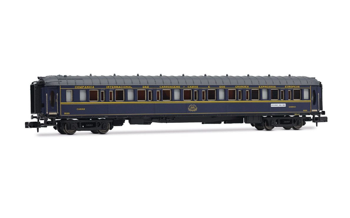Arnold HN4487 set de 3 unidades “Sud-expreso”, set 2/2, compuesto por 1 x VPC Étoile du Nord + 2 x WL RENFE N escala 1:160