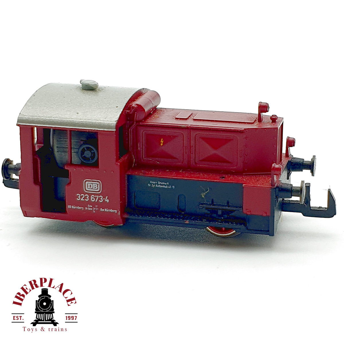 ♻️ Arnold 2065 Locomotora maniobras BR 323 Kof II 323 673-4 DB Ep IV escala N 1:160