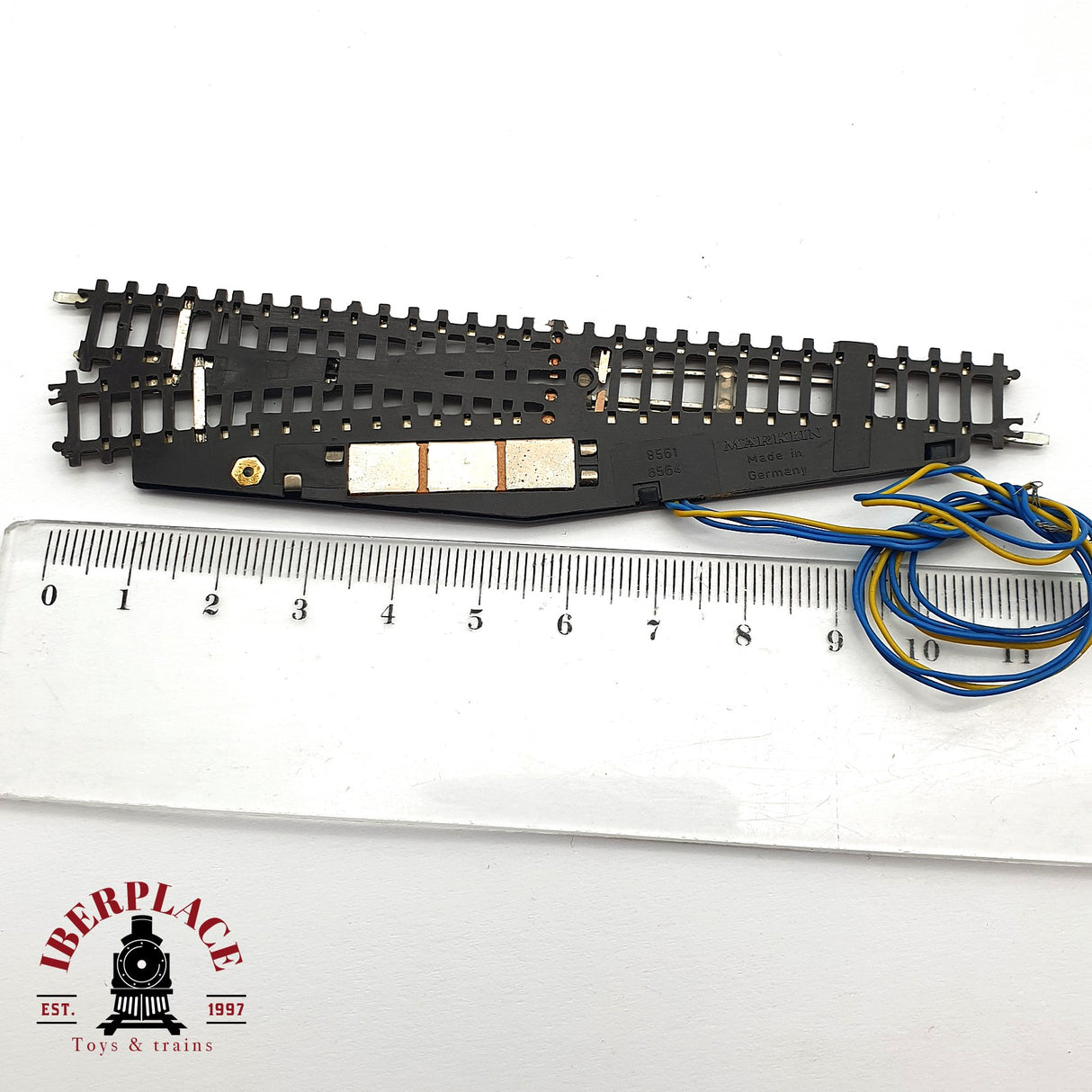 ♻️ 2 mano - Märklin 8561 8564 desvió eléctrico a la derecha Z escala 1:220 EZ07 3/4