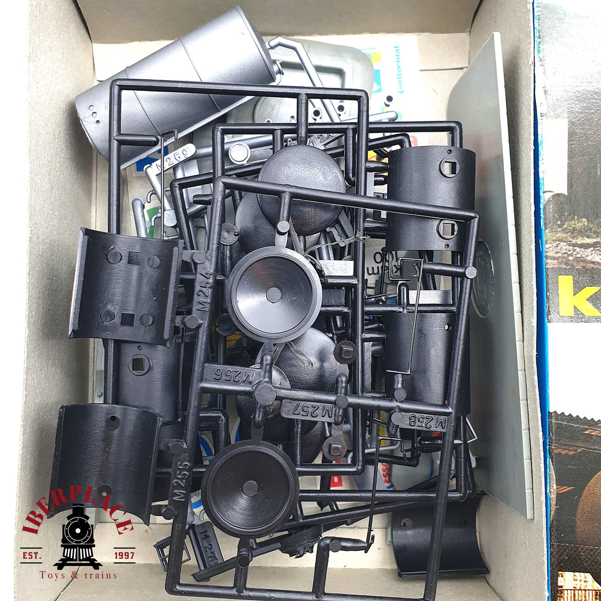 ♻️ 2da mano - Kibri B7456 tanques de gasolina N escala 1:160 EH09