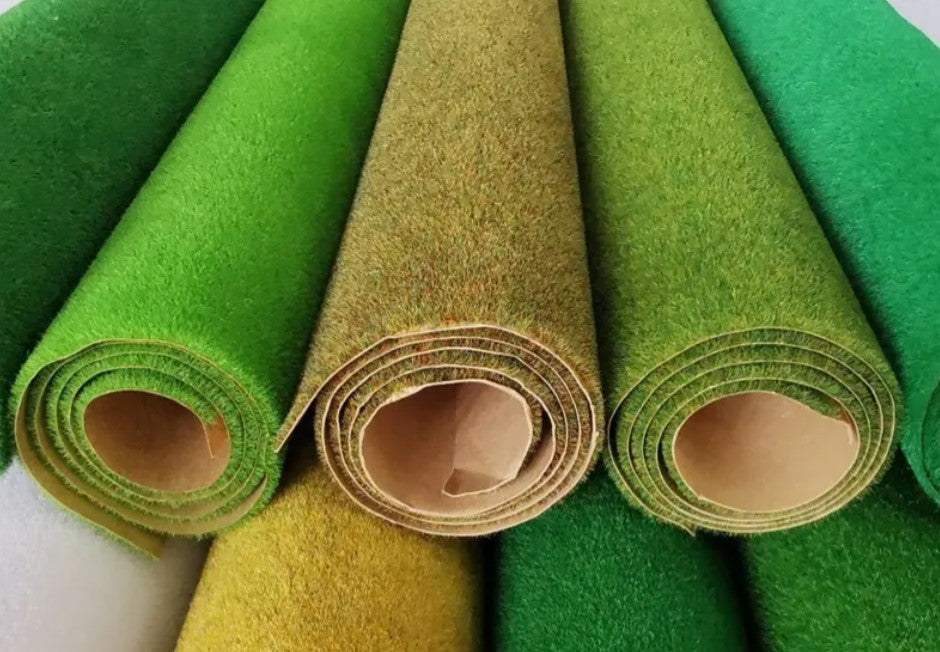 Iberplace Alfombra de Césped Artificial 41×100 cm (7 Colores) – Ideal para Maquetas, Dioramas y Belenes
