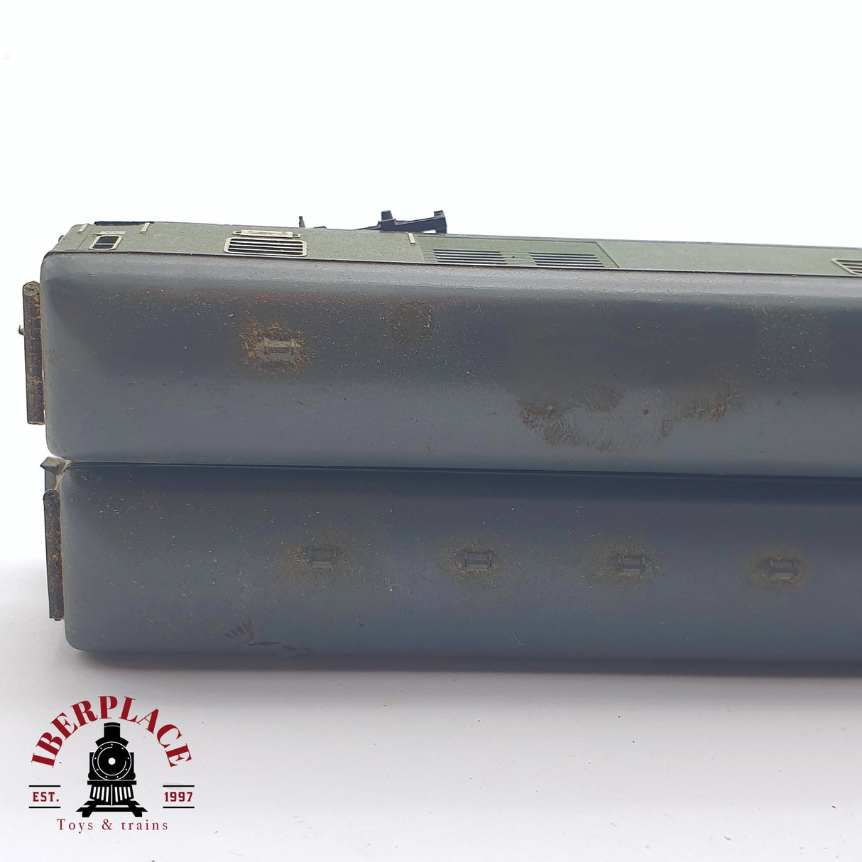 ♻️ 2 mano - Minitrix 4x vagones pasajero y equipaje clase 1-2 N escala 1:160 TEN06