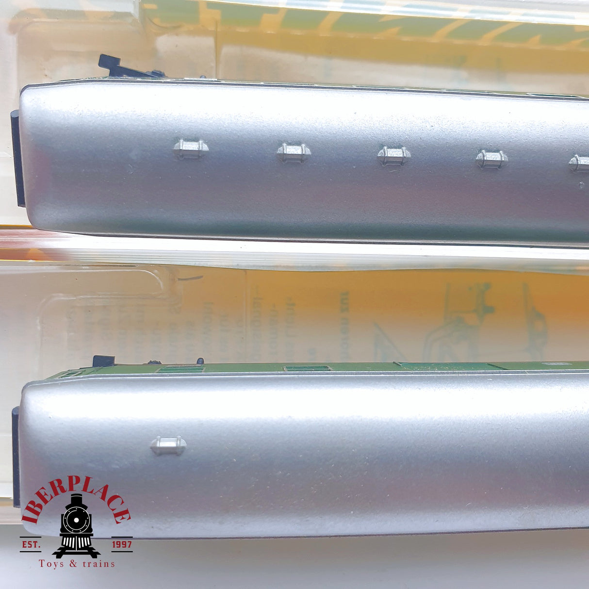 ♻️ 2 mano - Minitrix 5x vagones pasajero y equipaje clase 1-2 N escala 1:160 TEN06