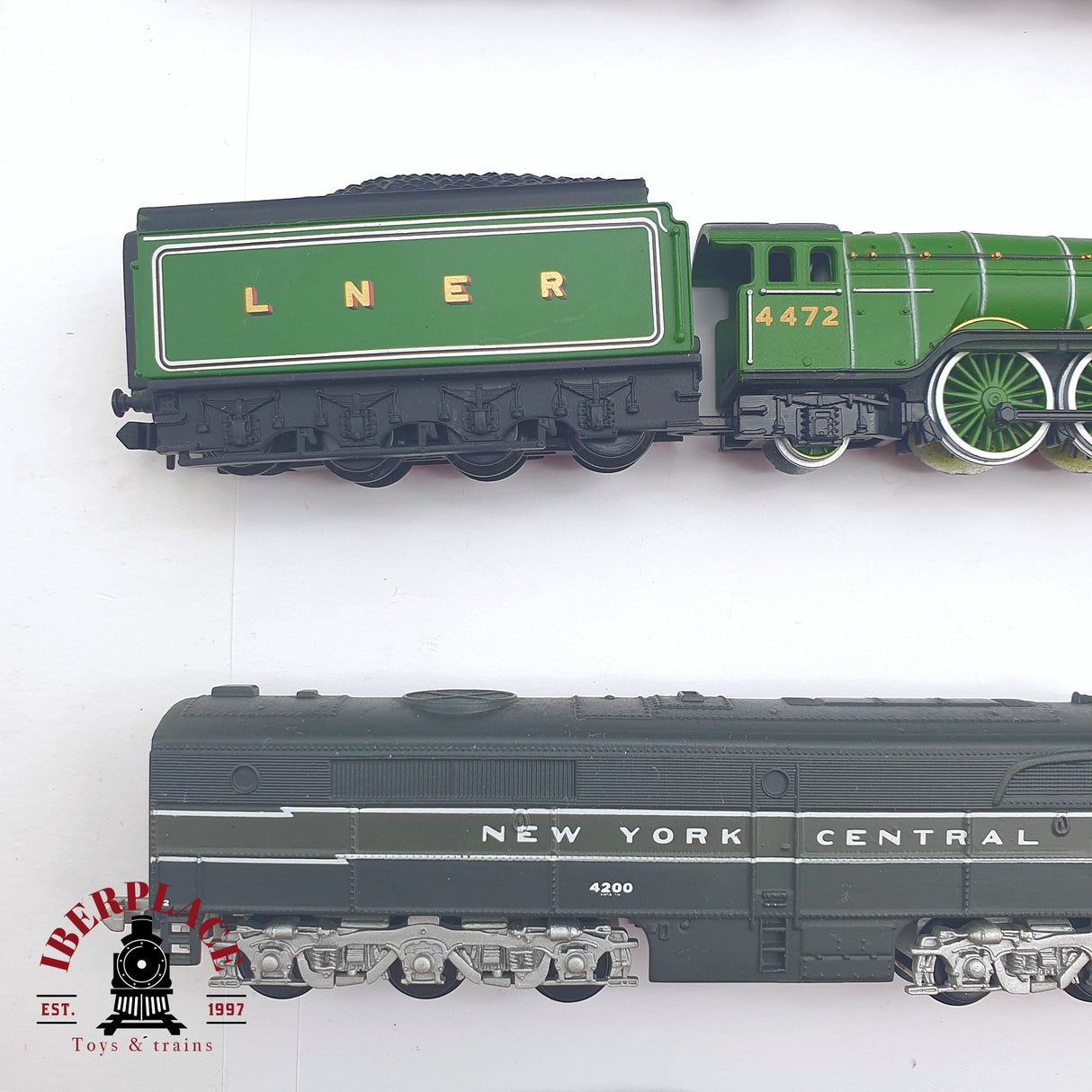 ♻️ 2 mano - Locomotoras sin motor para decoración N escala 1:160 TEN06