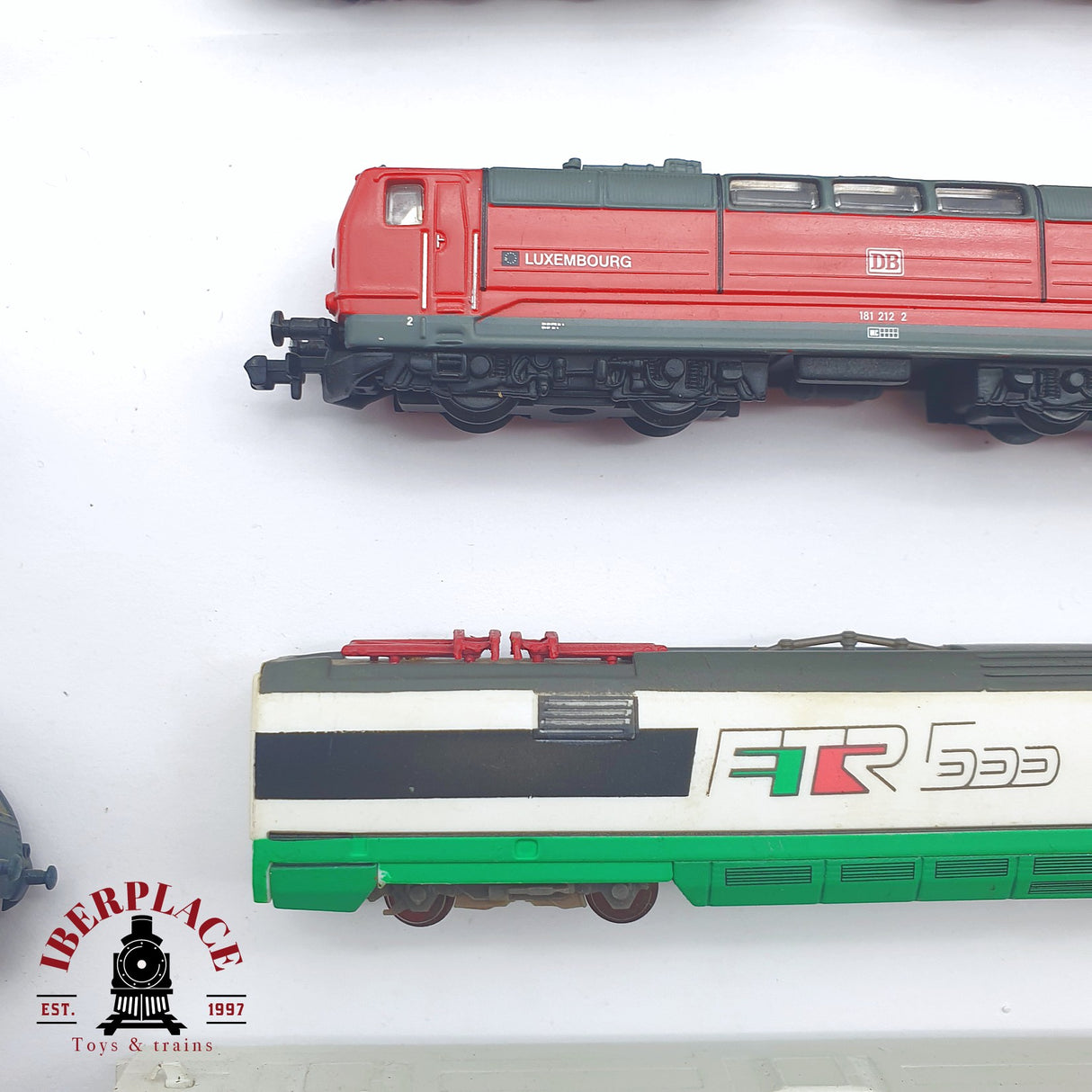 ♻️ 2 mano - Locomotoras sin motor para decoración N escala 1:160 TEN06
