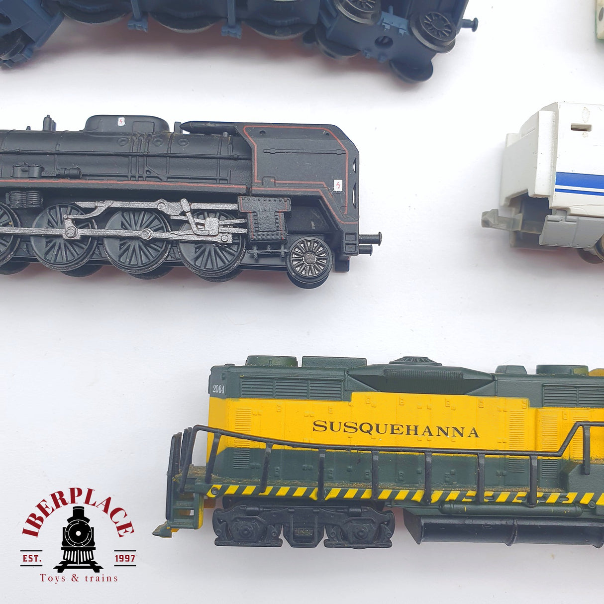 ♻️ 2 mano - Locomotoras sin motor para decoración N escala 1:160 TEN06