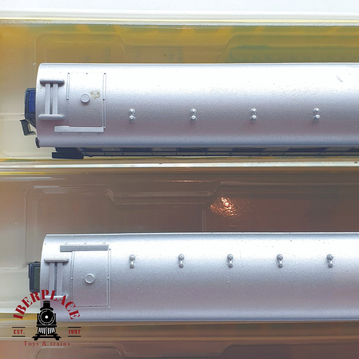 ♻️ 2 mano - Minitrix 3x vagones pasajeros y equipaje DB clases 1-2 N escala 1:160 TEN06