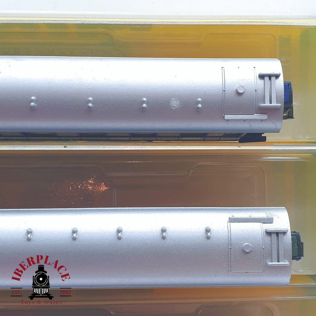 ♻️ 2 mano - Minitrix 3x vagones pasajeros y equipaje DB clases 1-2 N escala 1:160 TEN06