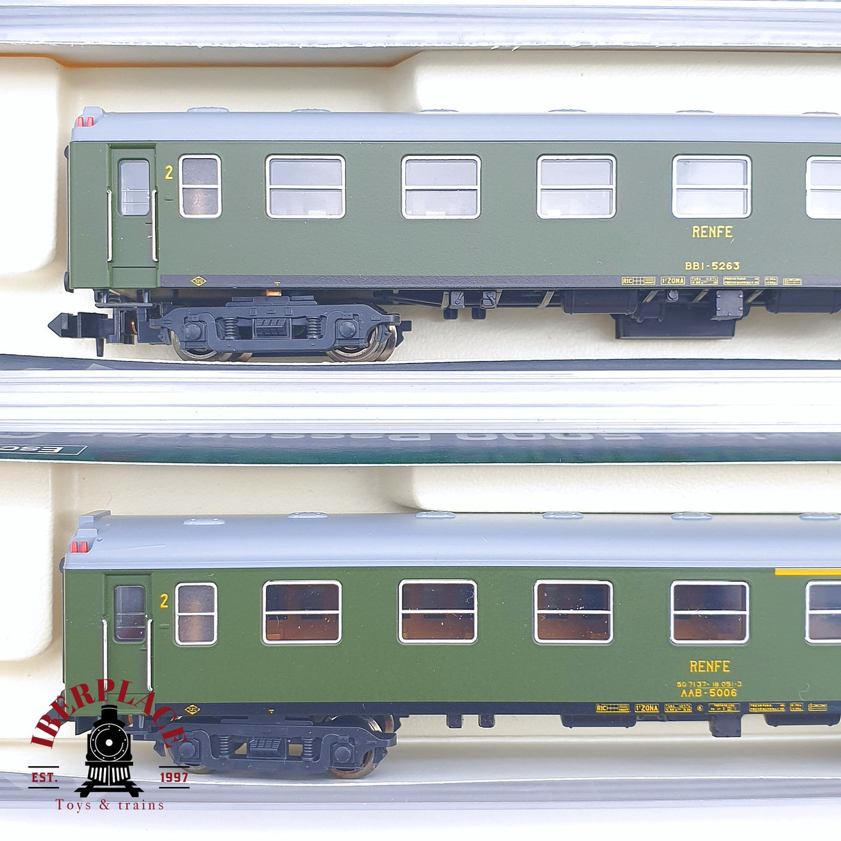 ♻️ 2 mano - KATO 107-1200 set 4 coches pasajero 1-2 clase / cafeteria RENFE N escala 1:160 AN08