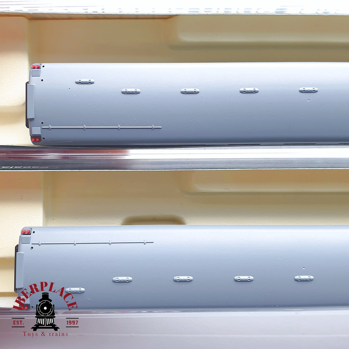 ♻️ 2 mano - KATO 107-1200 set 4 coches pasajero 1-2 clase / cafeteria RENFE N escala 1:160 AN08