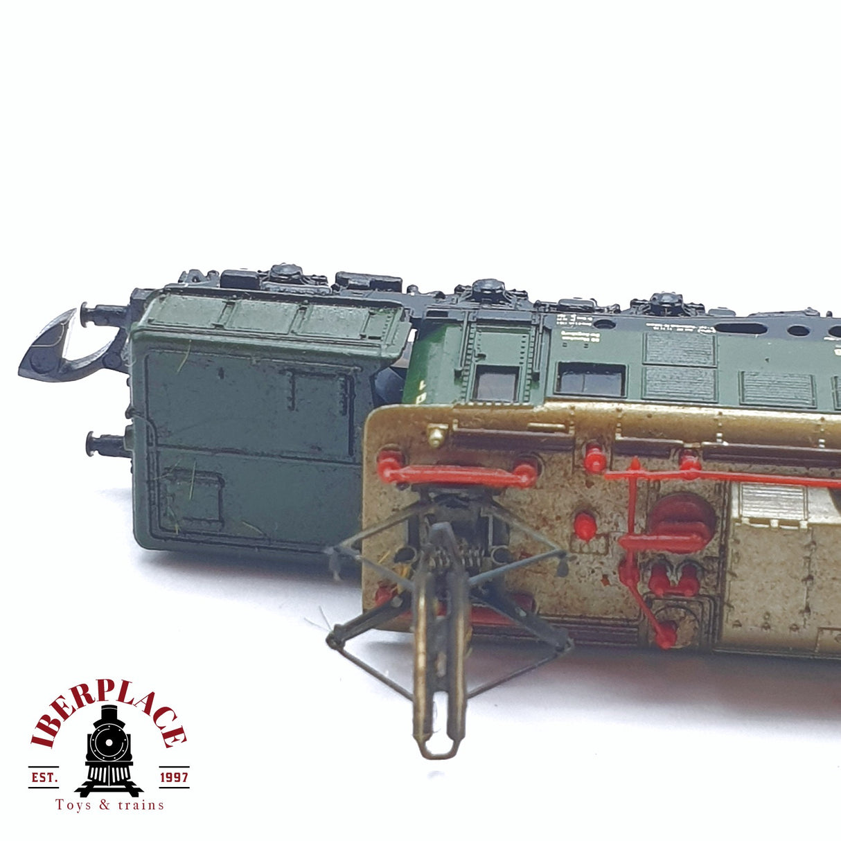 ♻️ 2 mano - Märklin 8822 Locomotora BR 194 DB Z escala 1:220 EZ07