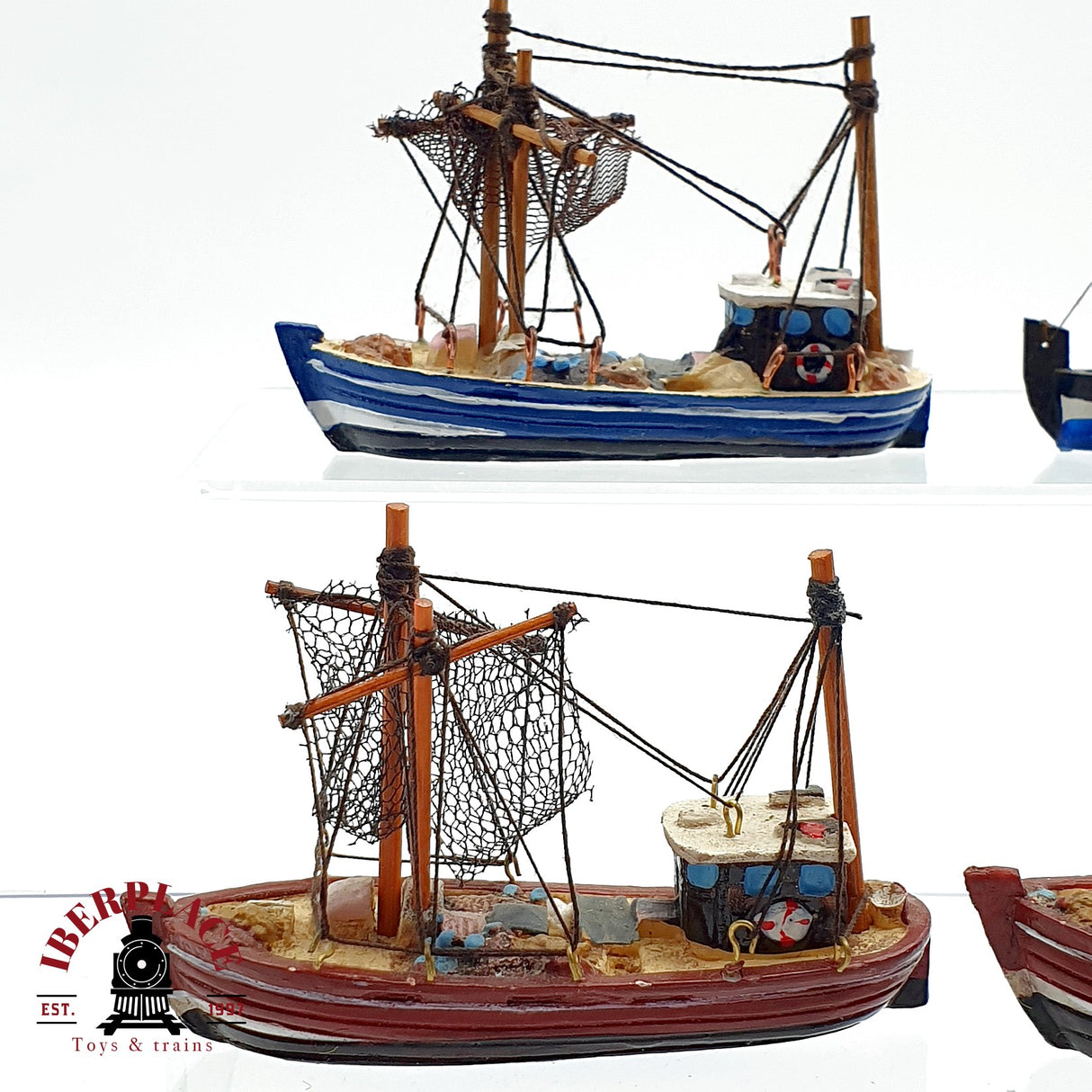 ♻️ 6x barcos de vela de madera y resina para decoración Ca1:100