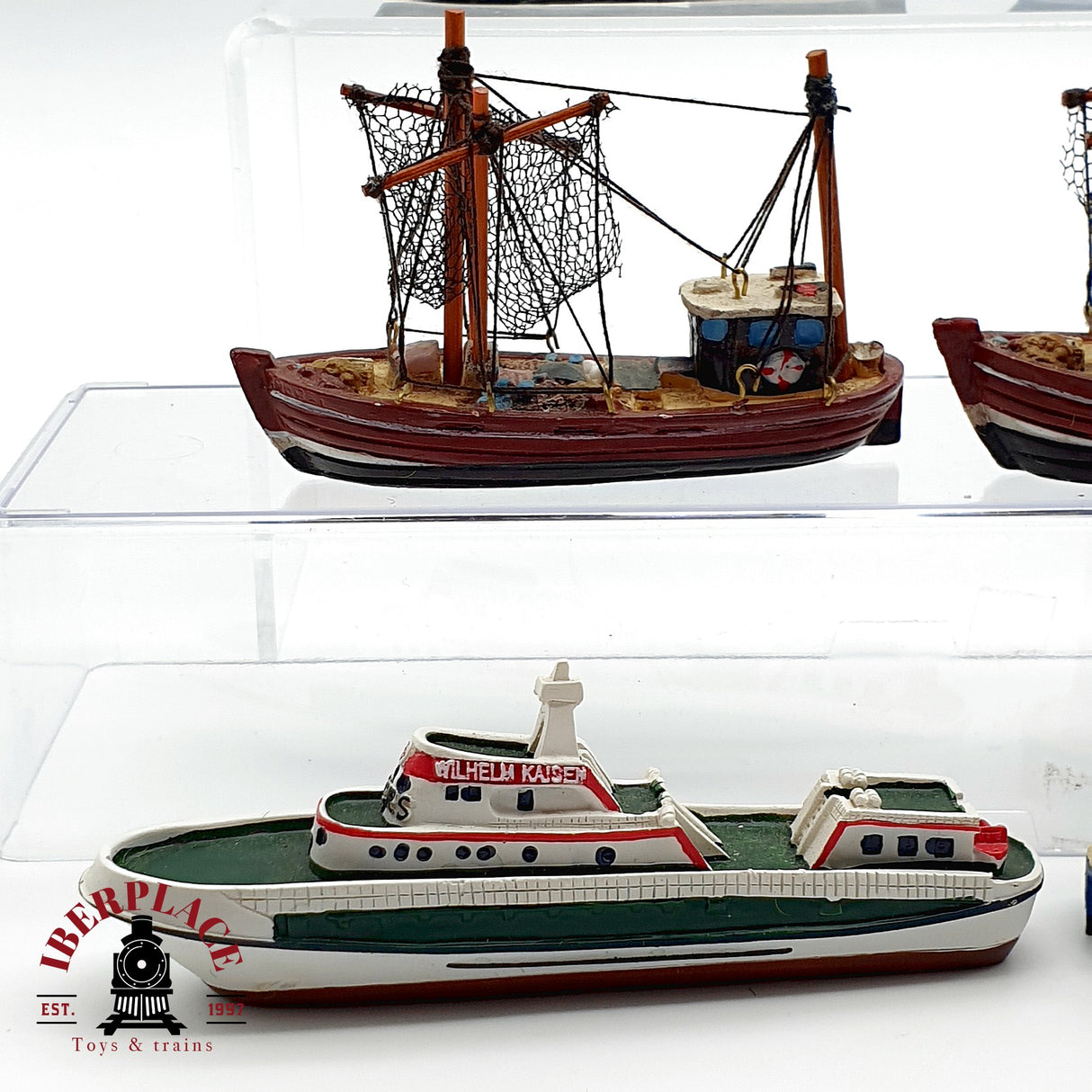 ♻️ 6x barcos de vela de madera y resina para decoración Ca1:100