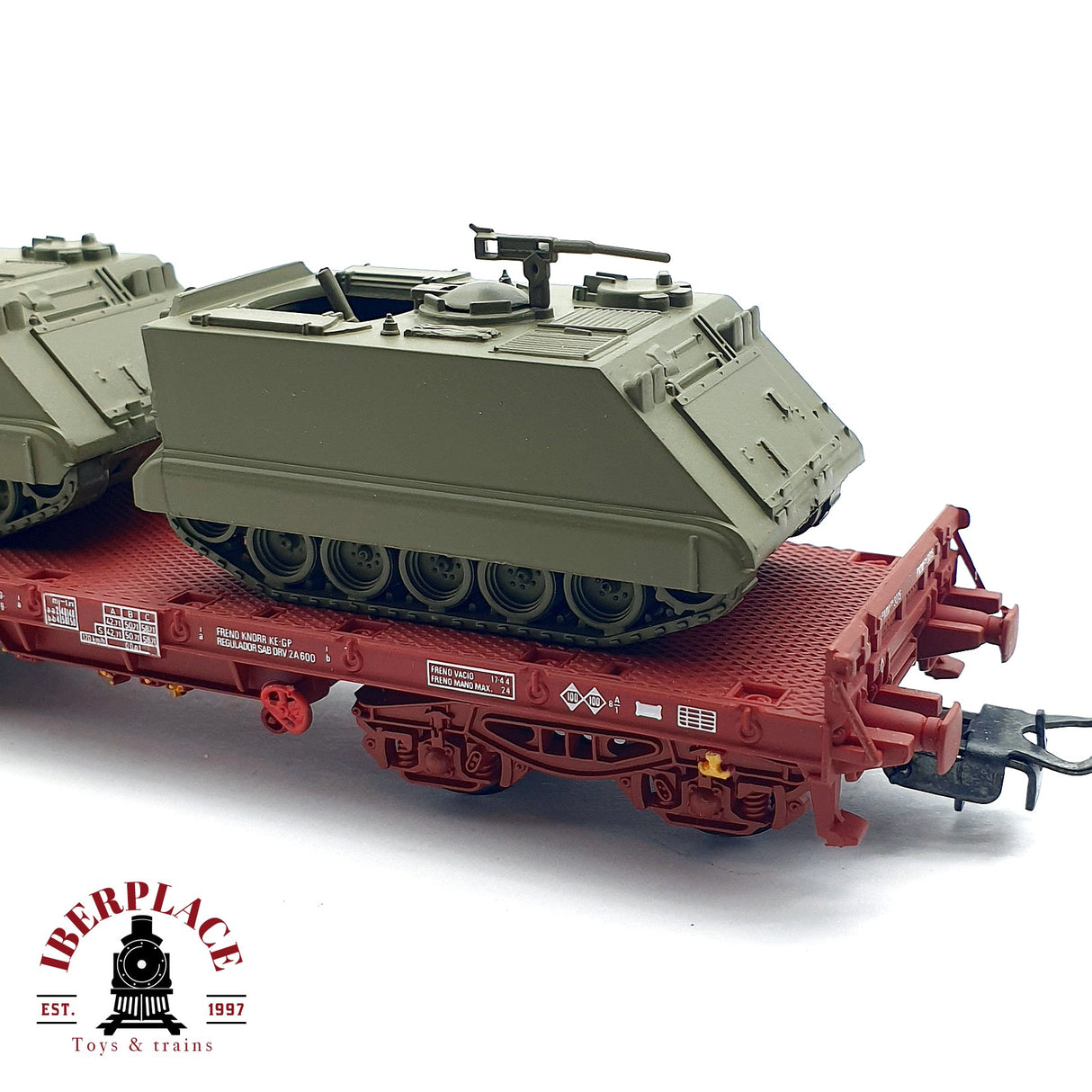 ♻️ DC Electrotren 5142 vagón plataforma con tanques militares H0 escala 1:87 A28