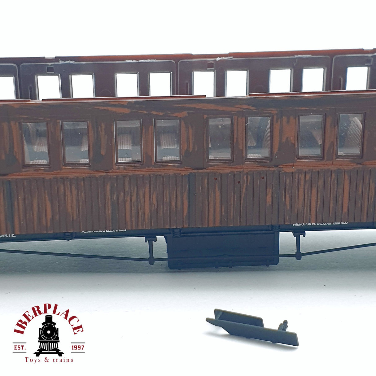 🆕 Mabar 💡 - Restos coche Norte CCfhv197 Carrocería, chasis, asientos, enganches y un bogie H0 escala 1:87