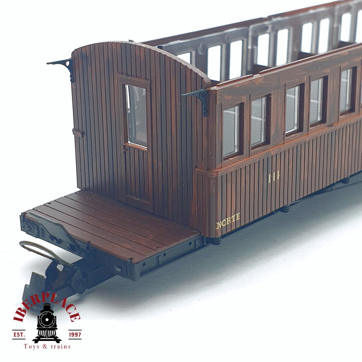 🆕 Mabar 💡 - Restos coche Norte CCfhv197 Carrocería, chasis, asientos, enganches y un bogie H0 escala 1:87