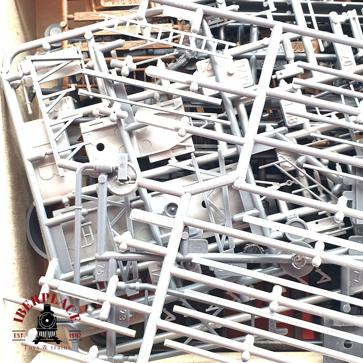 ♻️ 2da mano - Kibri 8103 Kit de montaje de detalles exteriores solo Piezas H0 escala 1:87 E15
