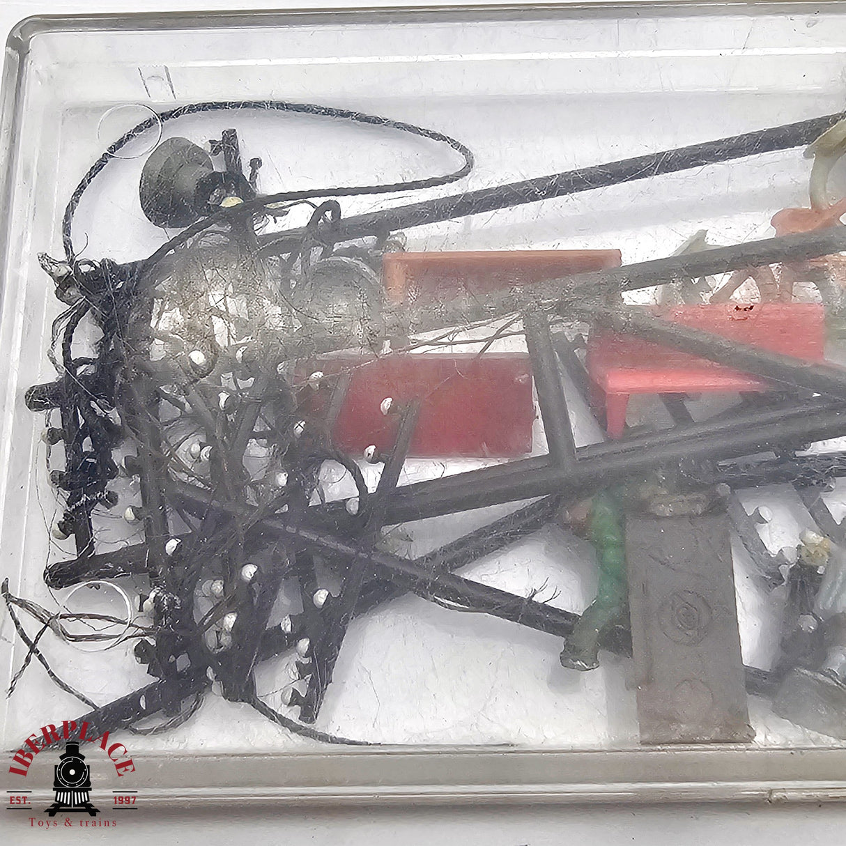 ♻️ 2da mano - Figuras personas bicicletas bancos etc H0 escala 1:87 E13