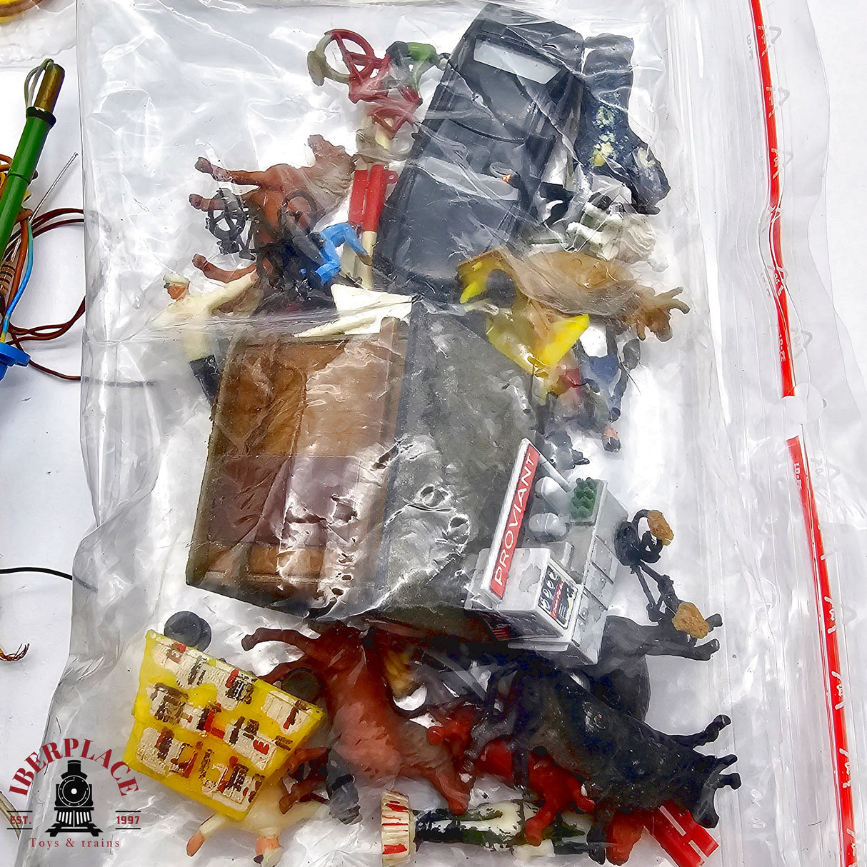 ♻️ 2da mano - Figuras farolas postes de luz H0 escala 1:87 E13