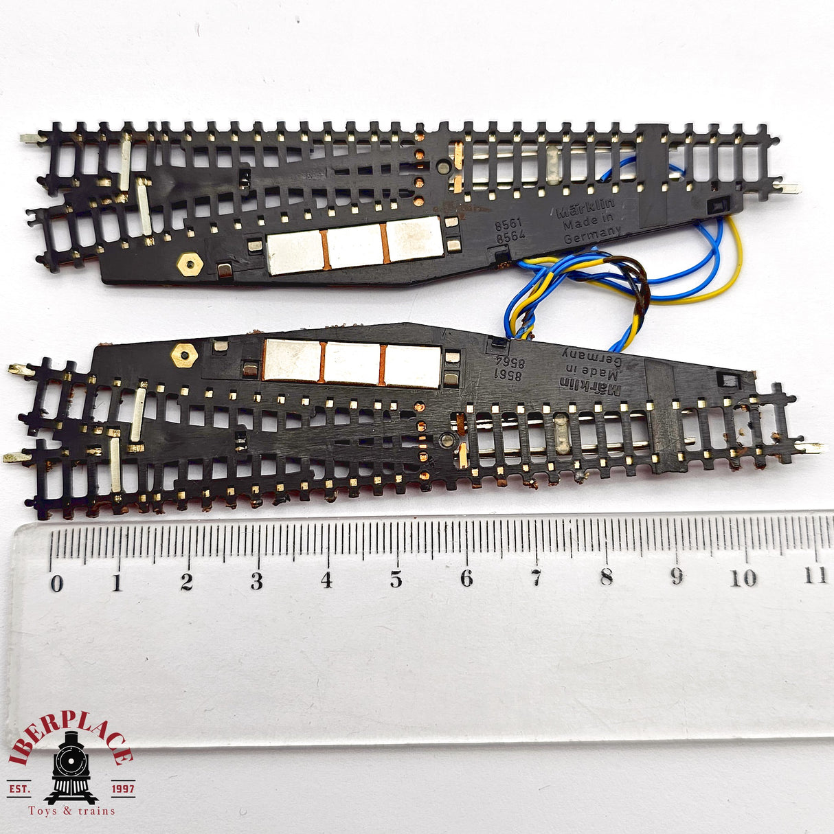 ♻️ 2da mano - Märklin 2x 8561 8564 desvíos izquierda y derecha Z escala 1:220 E14 11/13