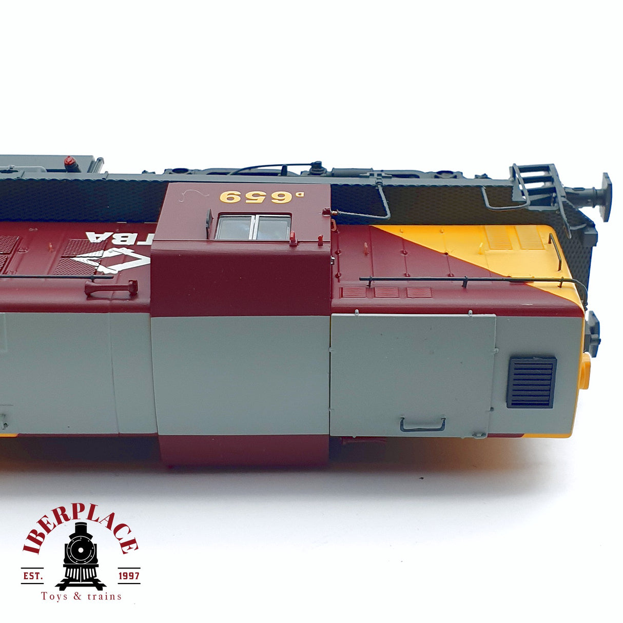 🆕 Mabar - 81314 Locomotora diesel Alco 1300 TBA modelo DC nueva con caja H0 escala 1:87