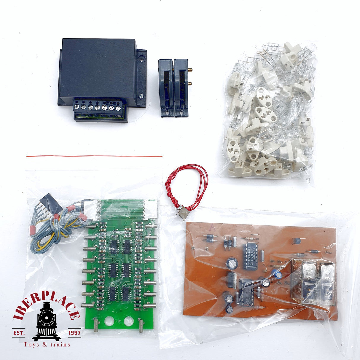 ♻️ 2da mano - Placas electrónicas, bombillas led, interruptor etc H0 escala 1:87