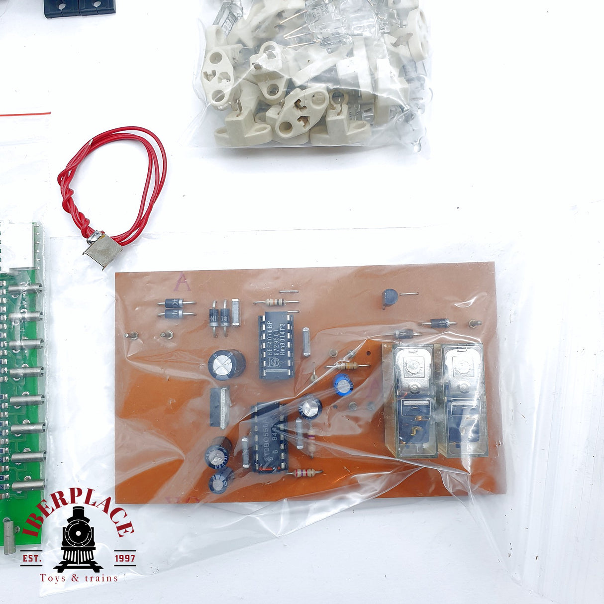 ♻️ 2da mano - Placas electrónicas, bombillas led, interruptor etc H0 escala 1:87