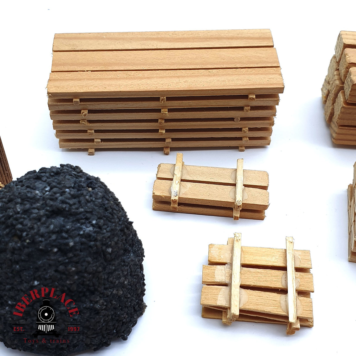 ♻️ 2da mano - Wiking palets madera troncos tractores para el campo H0 escala 1:87 EH010