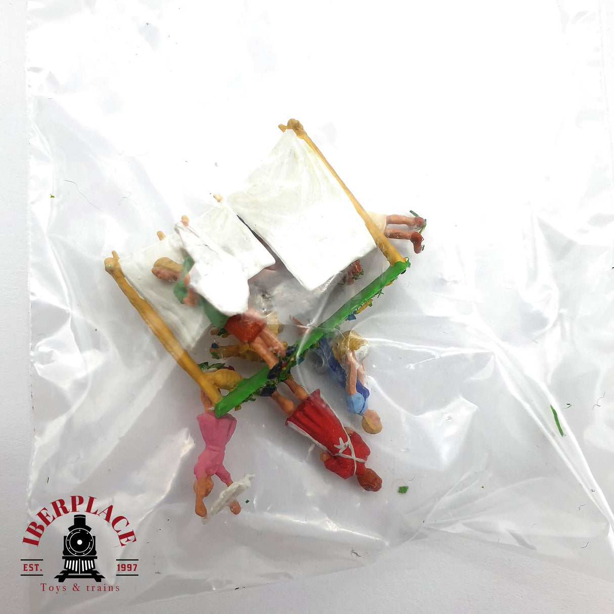 ♻️ 2da mano - Lote Figuras tendiendo la ropa parada gasolinera shell H0 escala 1:87 EH010