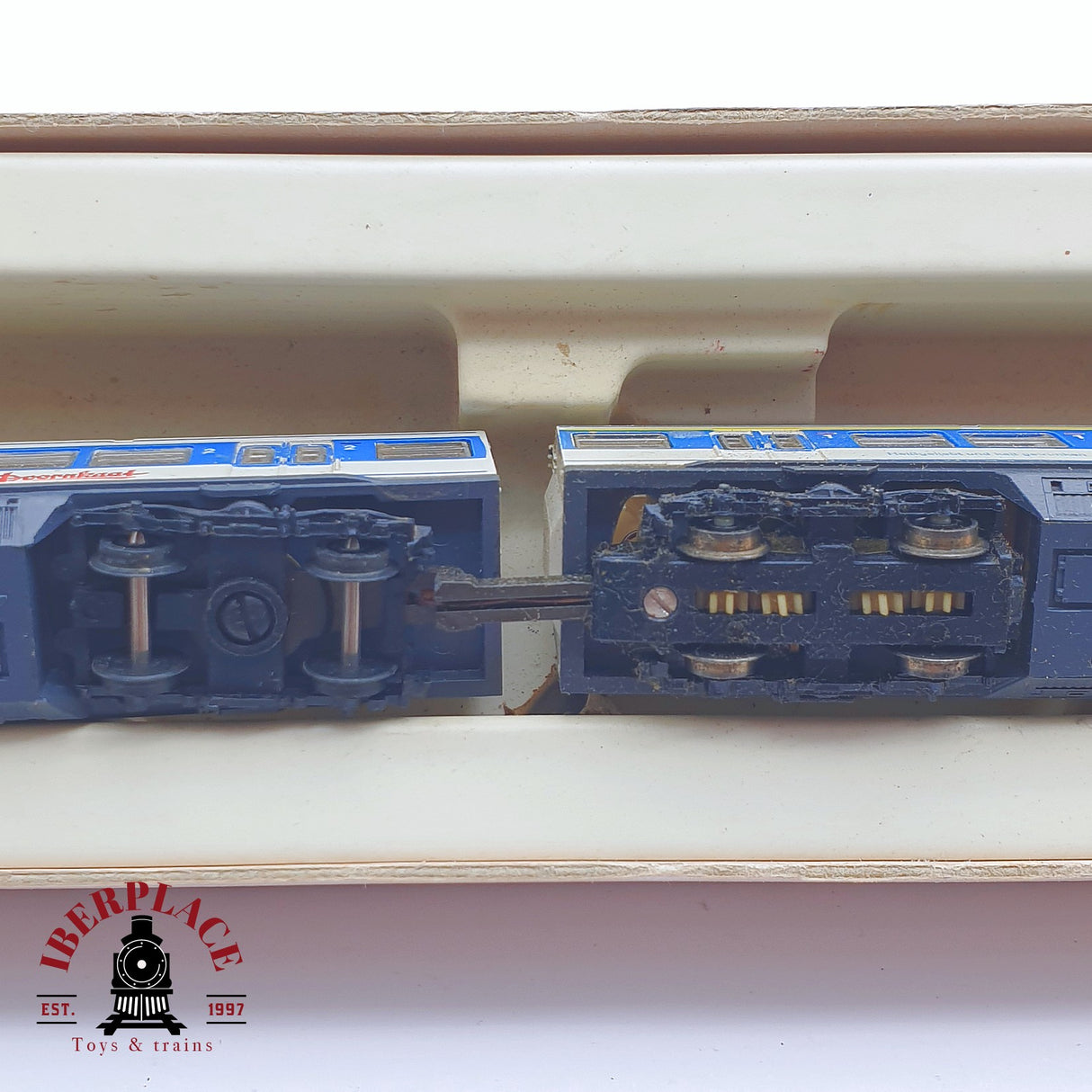 ♻️ 2 mano - Arnold 2940 Locomotora BR 420 con publicidad N escala 1:160 TEN04