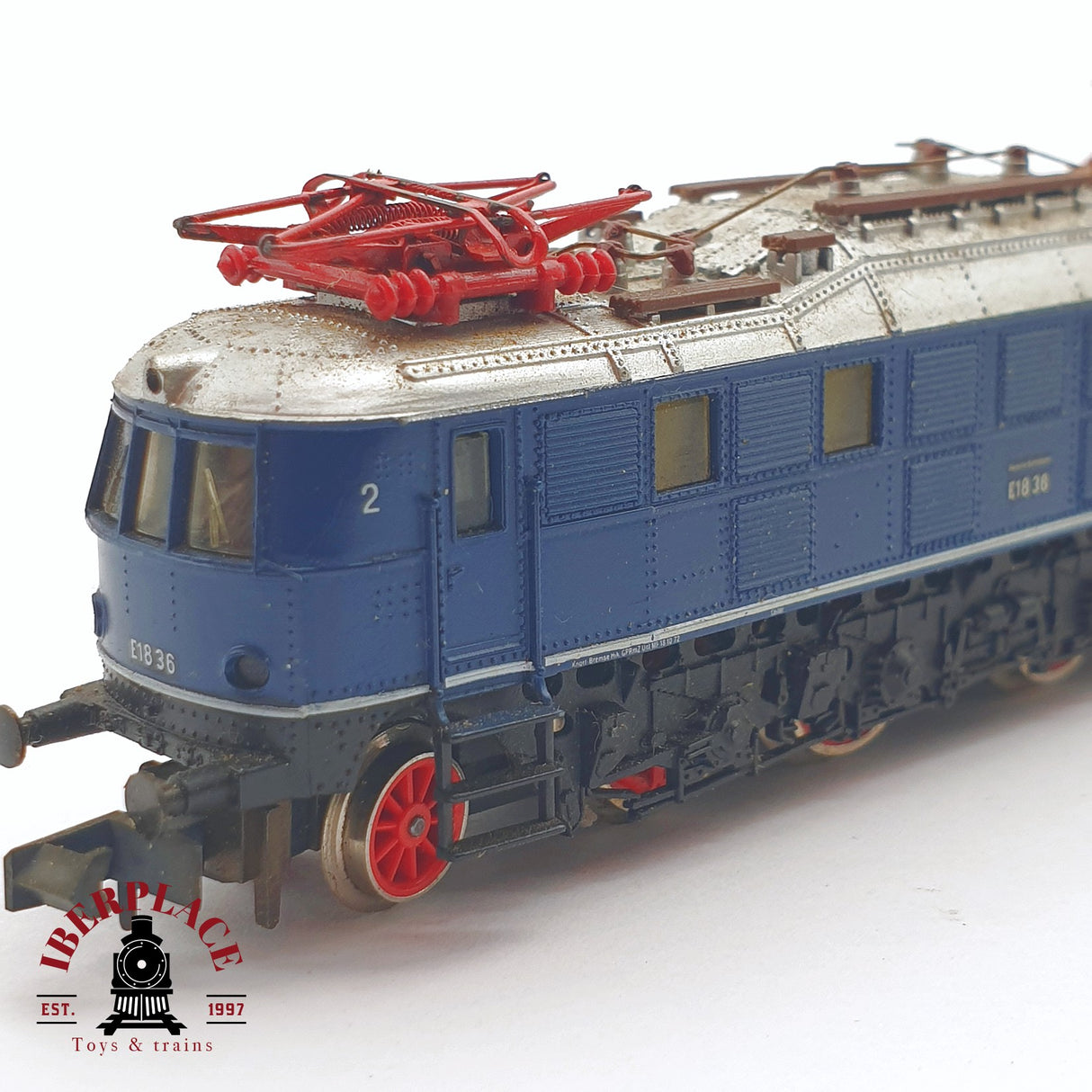 ♻️ 2 mano - Arnold 2447 Locomotora BR E18 36 DB N escala 1:160 TEN04