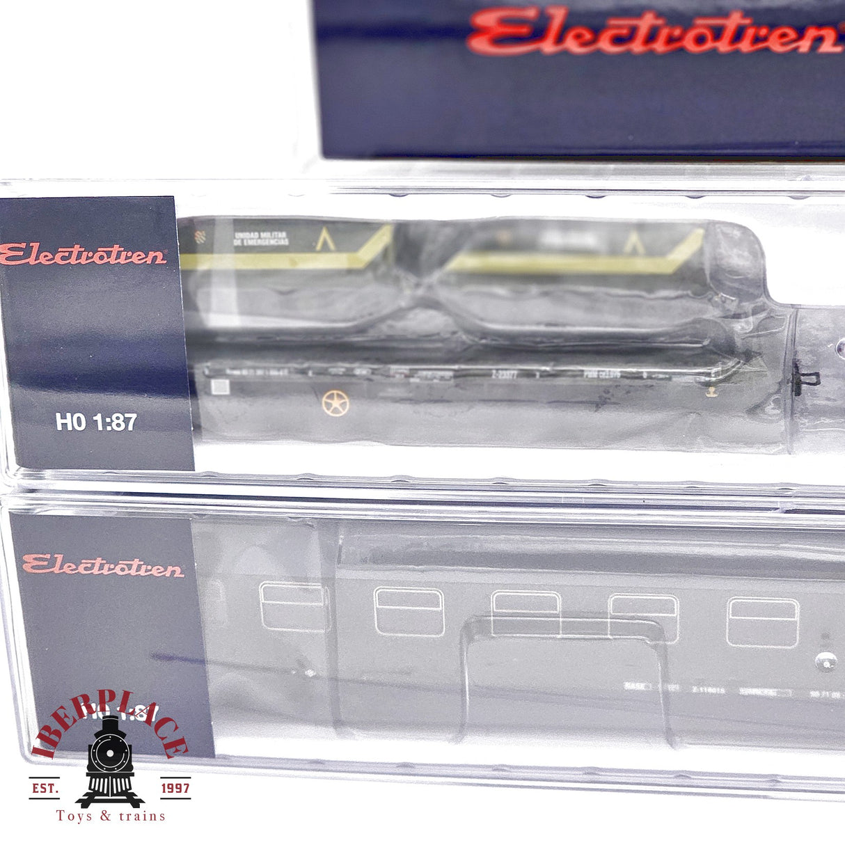 Electrotren HE4015 – Set 3 Unidades RENFE 12000 + 2 Vagones PMM-1 Verde Militar – 1:87 H0 escala DC/CC