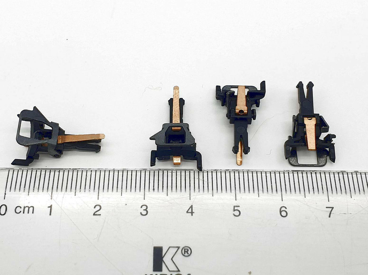 H0 1:87 Märklin E-115737 coupler enganche Couplages Accoppiamenti NEM 362 Set 4x