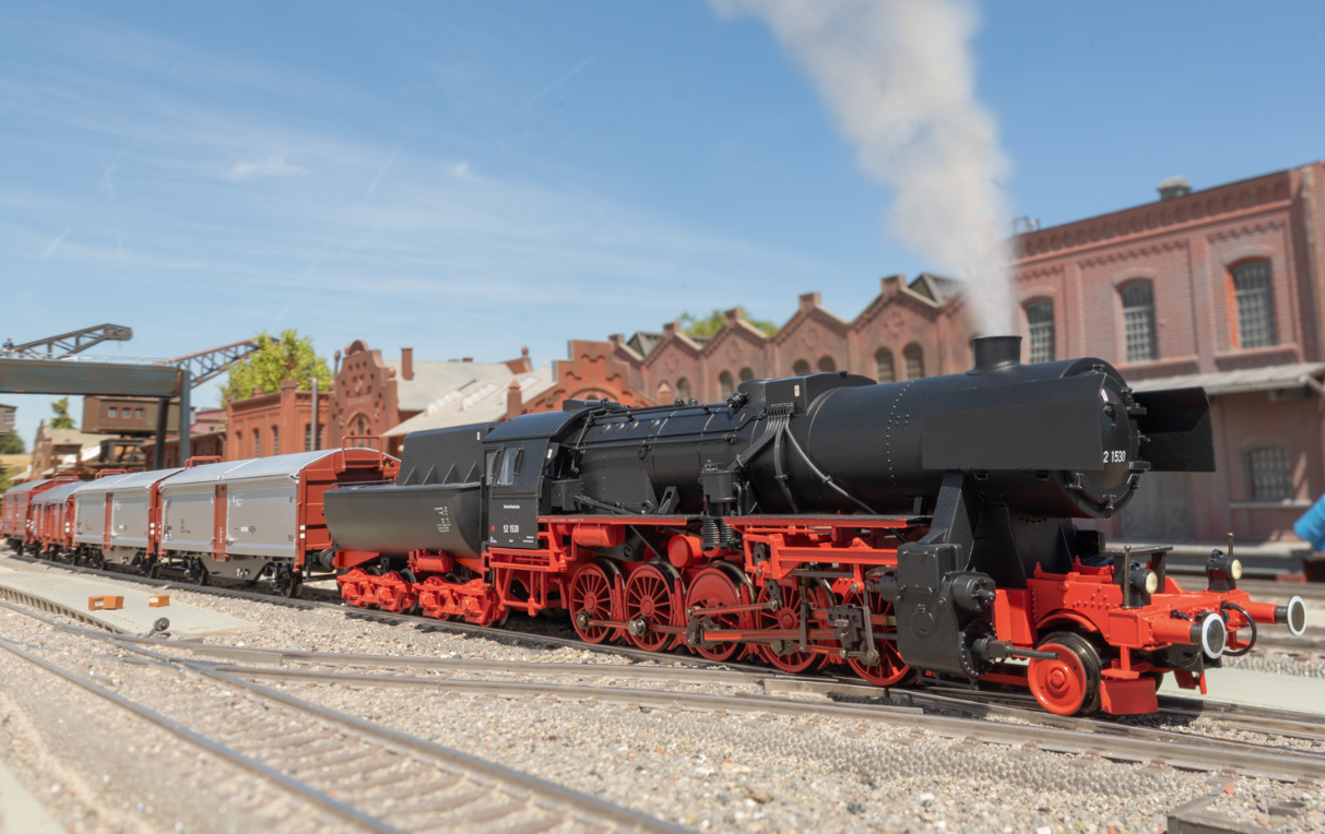 Trix 25530 Digital Locomotora de vapor 52 DB H0 escala 1:87