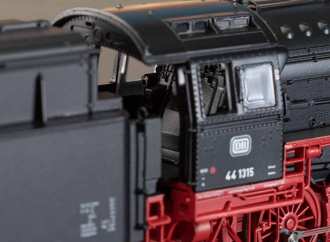 H0 1:87 Märklin 39889 Digital Locomotora de vapor de la serie 44 DB