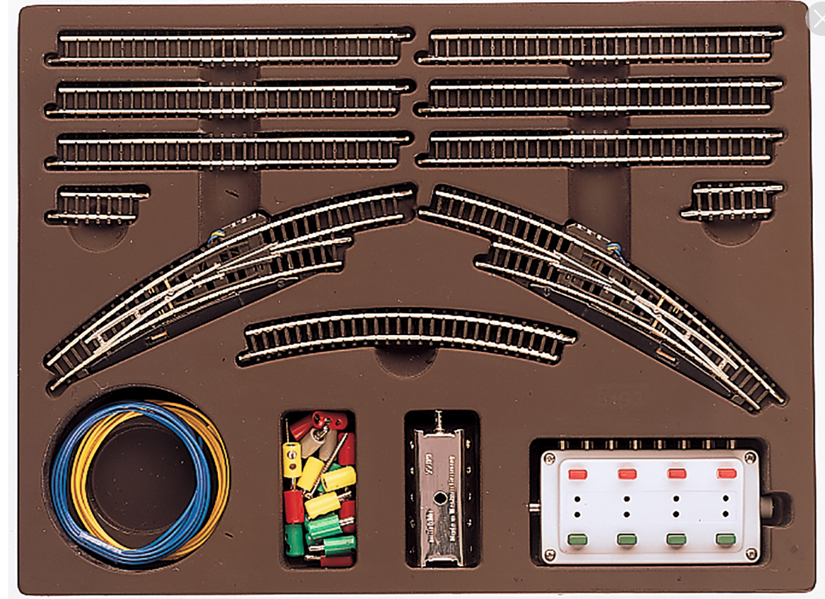 Z 1:220 Märklin 8193 Caja de vías de estación T2 vías y desvíos curvos
