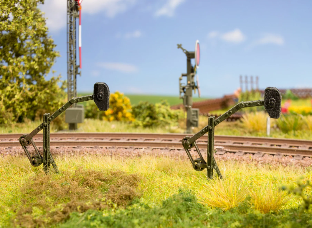 Noch 13901 estación transformadora de señales N escala 1:160