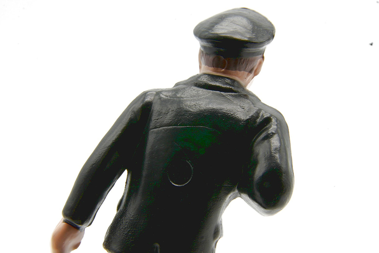 Maquinista traje negro Escala G 1:22.5 LGB 4133630 figura para locomotoras