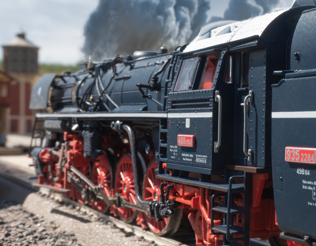 H0 1:87 Märklin 39498 Locomotora de vapor Baureihe 498.1 Albatros ŽSR